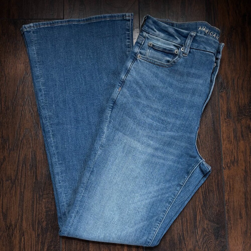 American Eagle Boot Cut Jeans